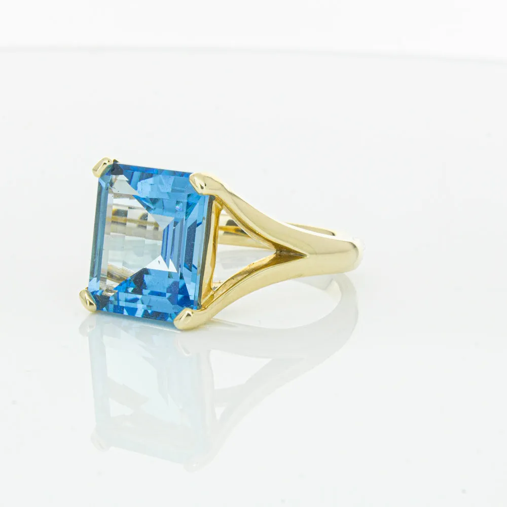 14ct Yellow Gold Blue Topaz Verona Ring