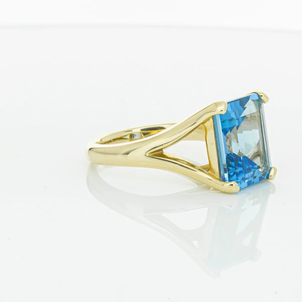 14ct Yellow Gold Blue Topaz Verona Ring