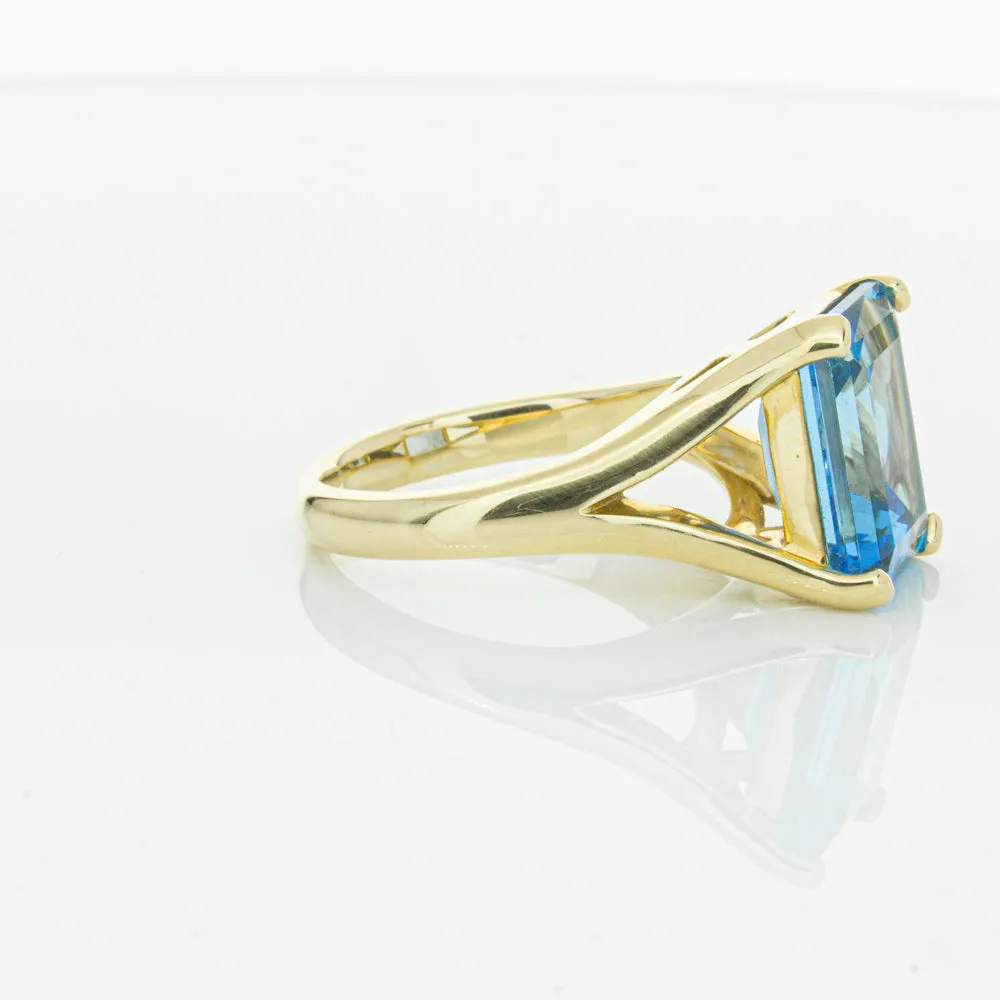 14ct Yellow Gold Blue Topaz Verona Ring