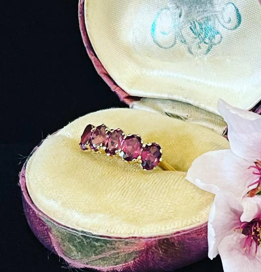 1970s Rhodolite Garnet Bridge Ring