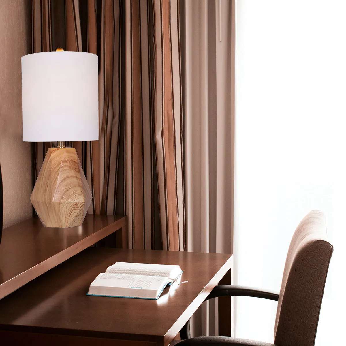 21" Table Lamp