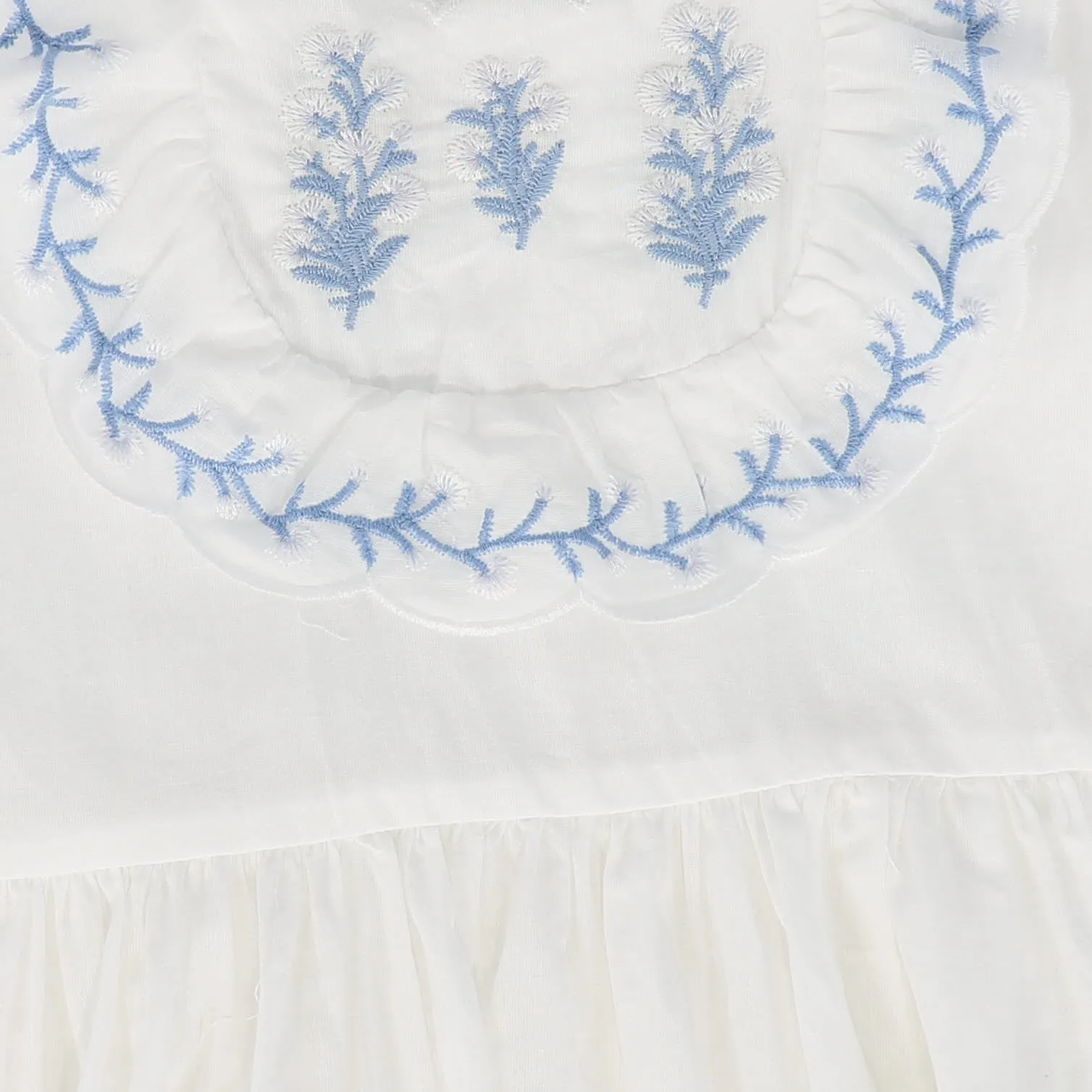 BAMBOO WHITE EMBROIDERED SCALLOP TRIM SS DRESS [FINAL SALE]