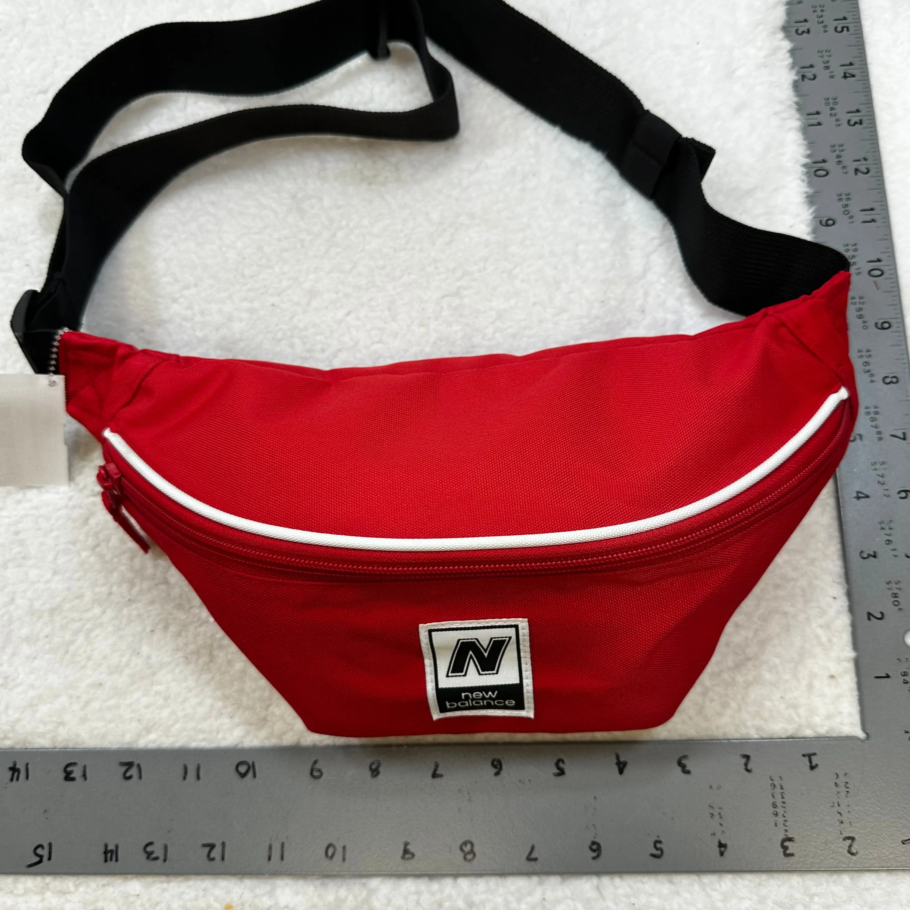 Belt Bag By New Balance, Size: Medium