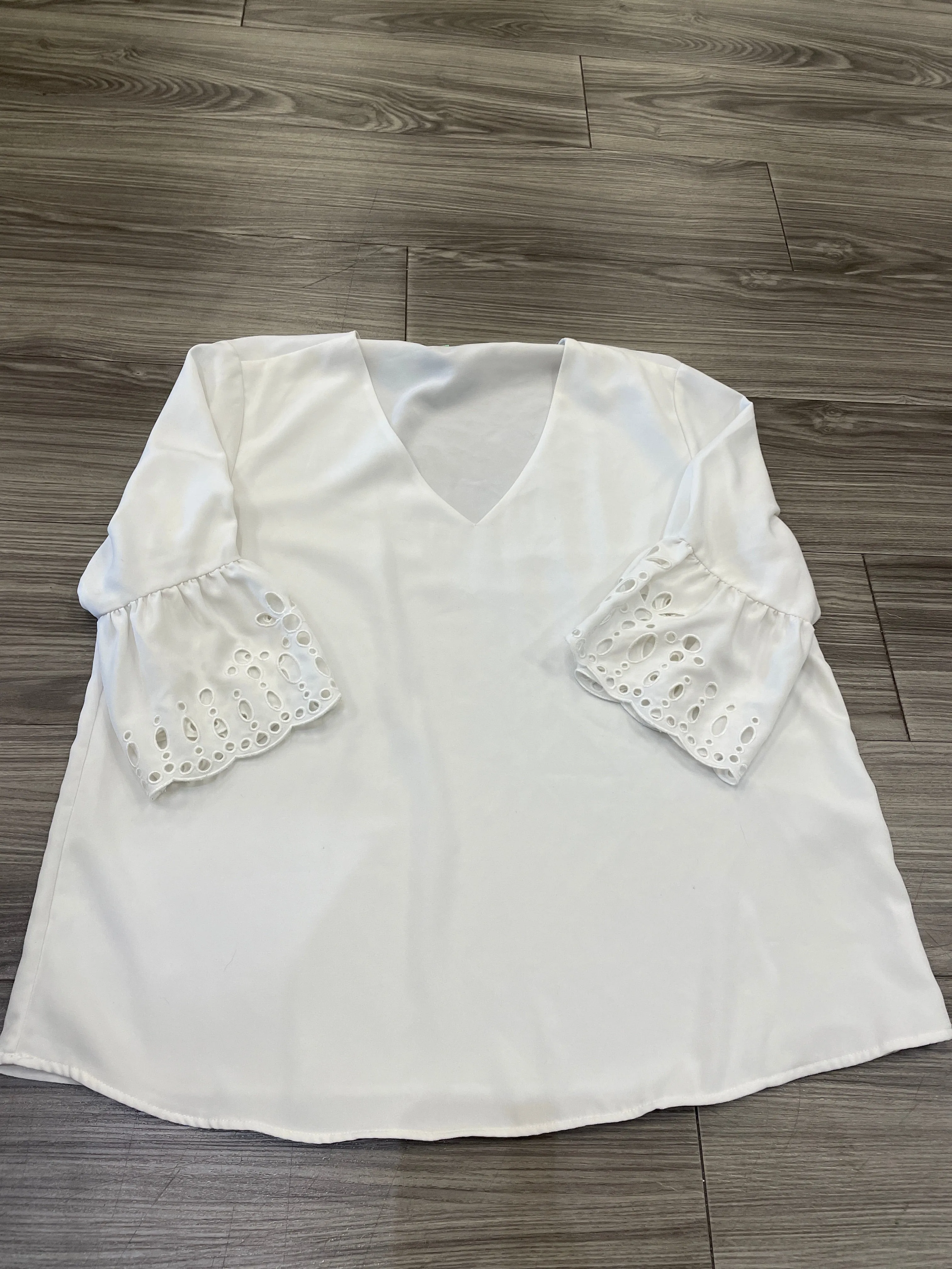 Blouse 3/4 Sleeve By Calvin Klein In White, Size: Xl