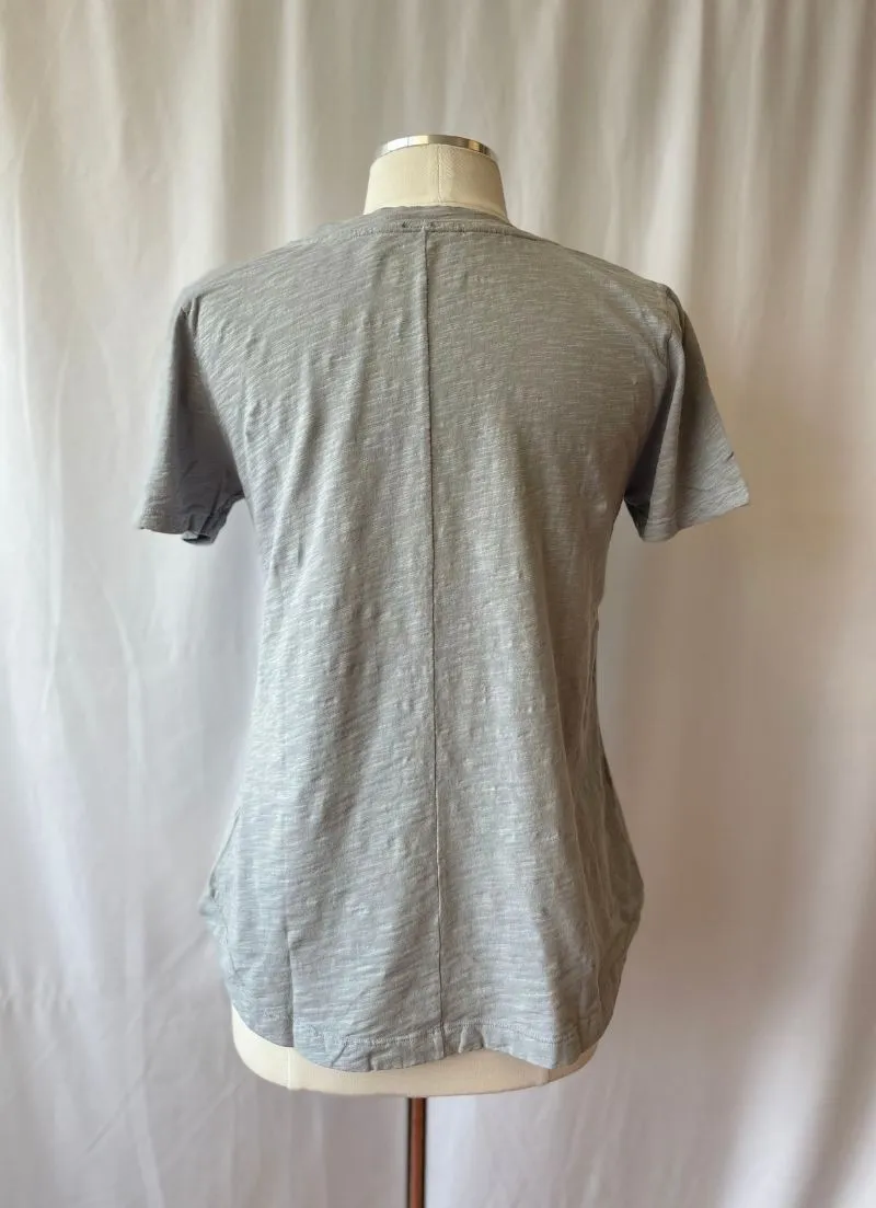 Bobi - V Neck Tee