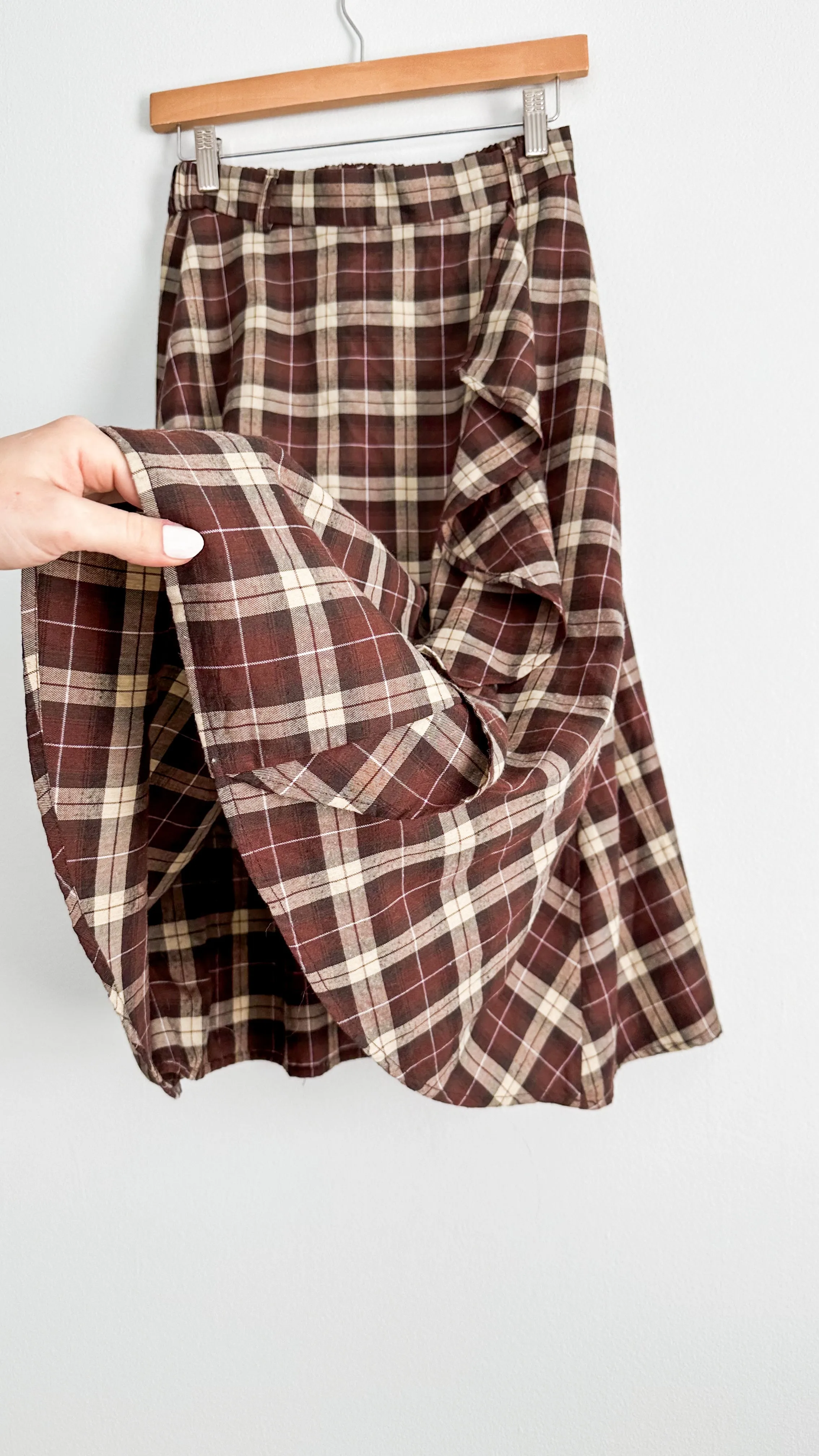 Brown Plaid Ruffle Front A-Line Skirt (S)