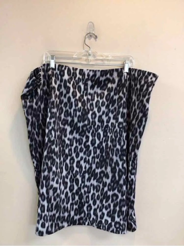 CALVIN KLEIN SIZE 3 X Ladies SKIRT