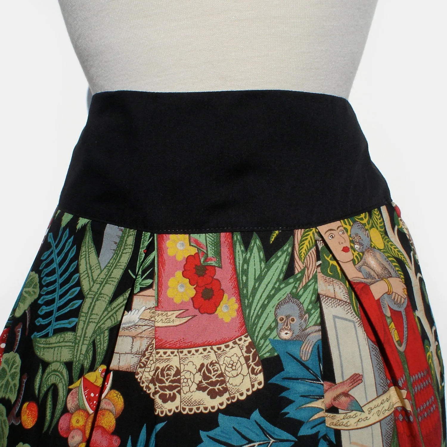 Frida Mexican Inspired Flowers and Animals Skirt Black #S-RS752