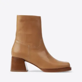 Joan Boot Camel