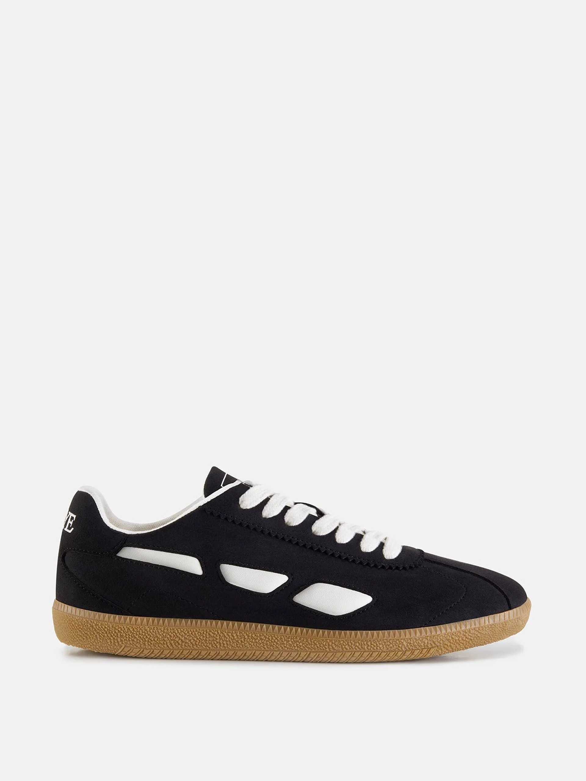 M70 dart sneakers in black