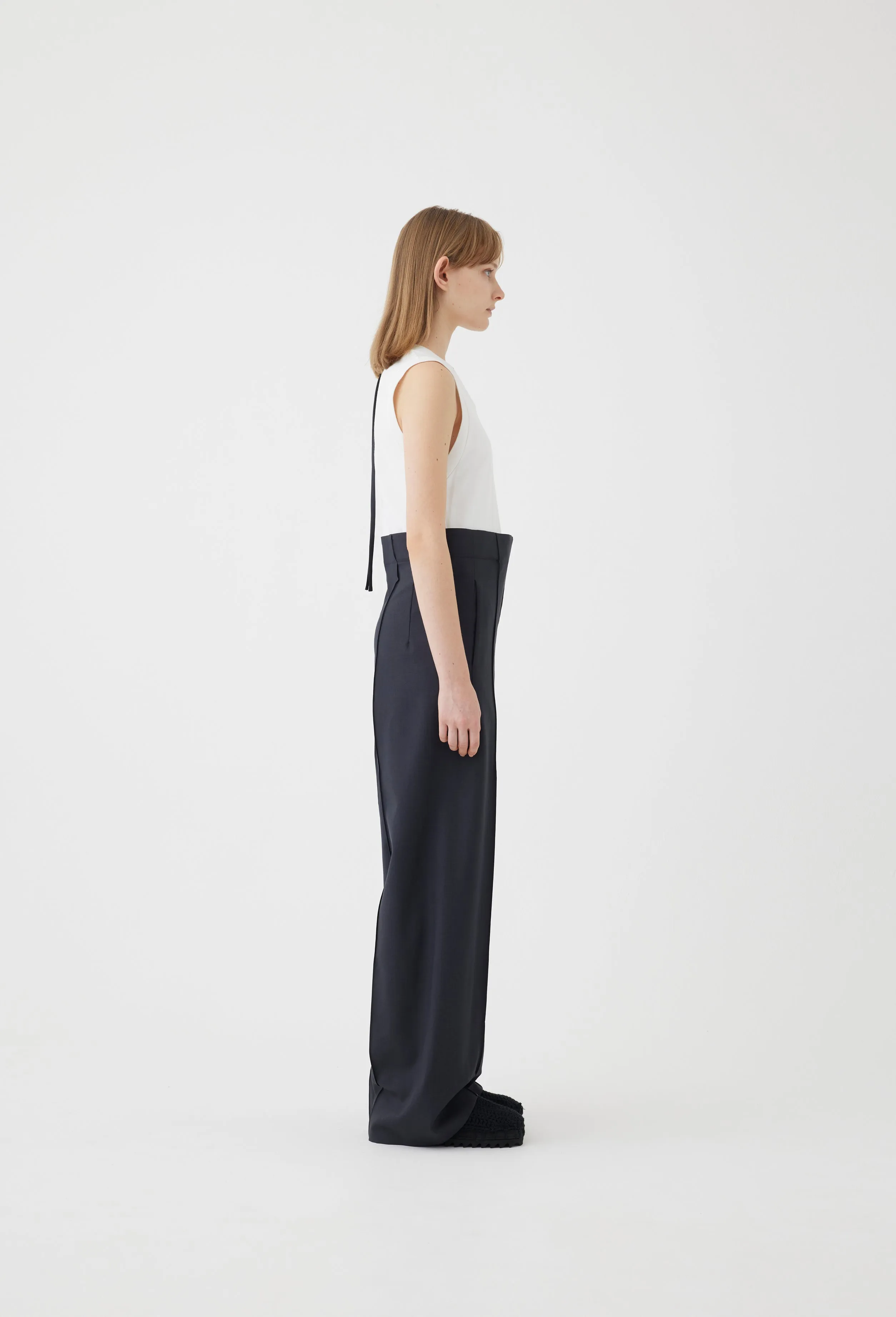 Tropical Wool Sleeveless Jumpsuit in Charcoal